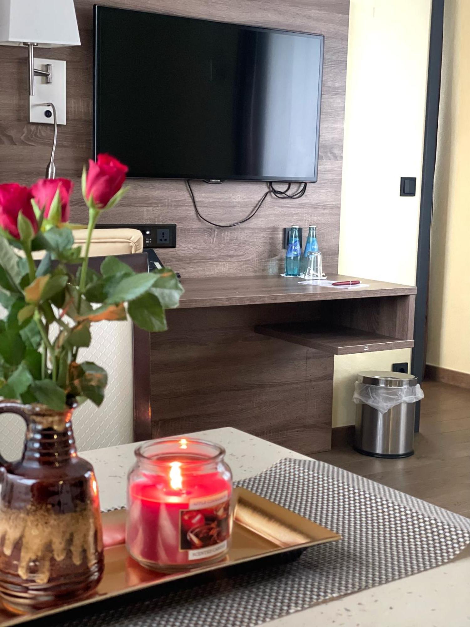 Hotel Naam & Frankfurt City-messe Airport Francoforte sul Meno